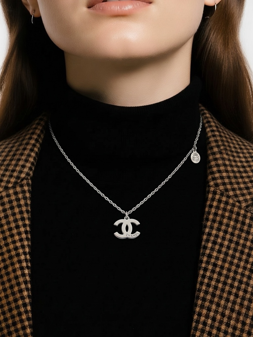 Silver Interlocking CC Pendant Necklace
